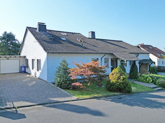 Bungalow auf über 2.100 m² Grundstück in Fernblicklage Niedenstein-Ermetheis