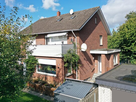 Solides Zweifamilienhaus mit schönem Garten in beliebter Lage von Bünde-Holsen...