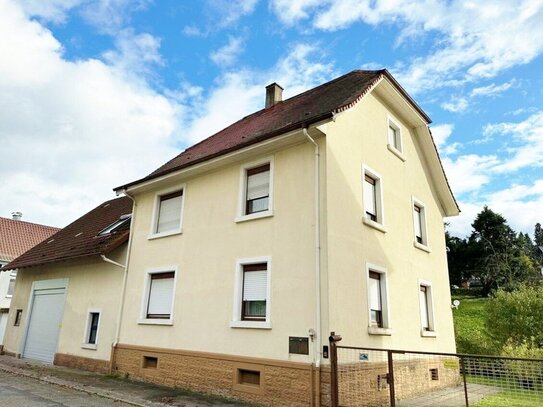 Viel Platz + Ausbau- u. Verwirklichungspotential - 2-Familienhaus mit Garage, Schopfgebäude, Garten