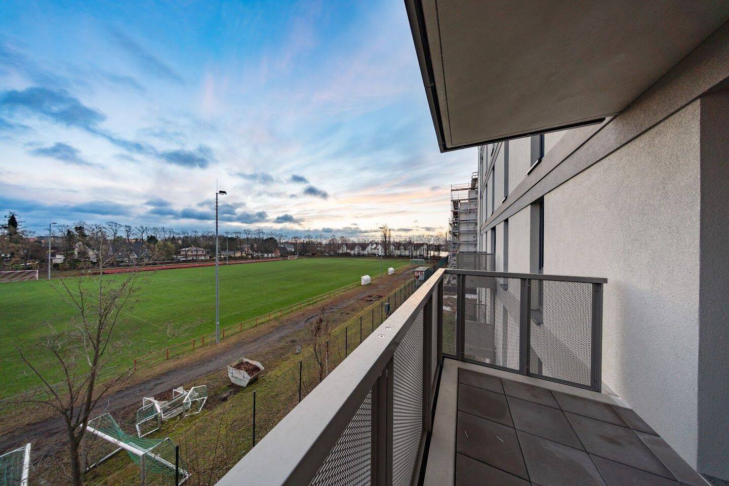 Südseitig gelegene Neubauwohnung im Erstbezug für 160er-, 180er- oder 220er WBS-Inhaber - Foto 1