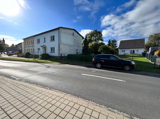 Großes Zweifamilienhaus mit Bauland, 150 Meter zur Marina, gegenüber Insel Usedom, nahe Wolgast