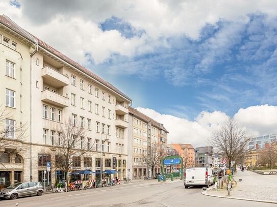 Scheunenviertel / Rosa-Luxemburg-Platz! Zentral gelegenes Dachgeschoss in absoluter Ruhiglage!