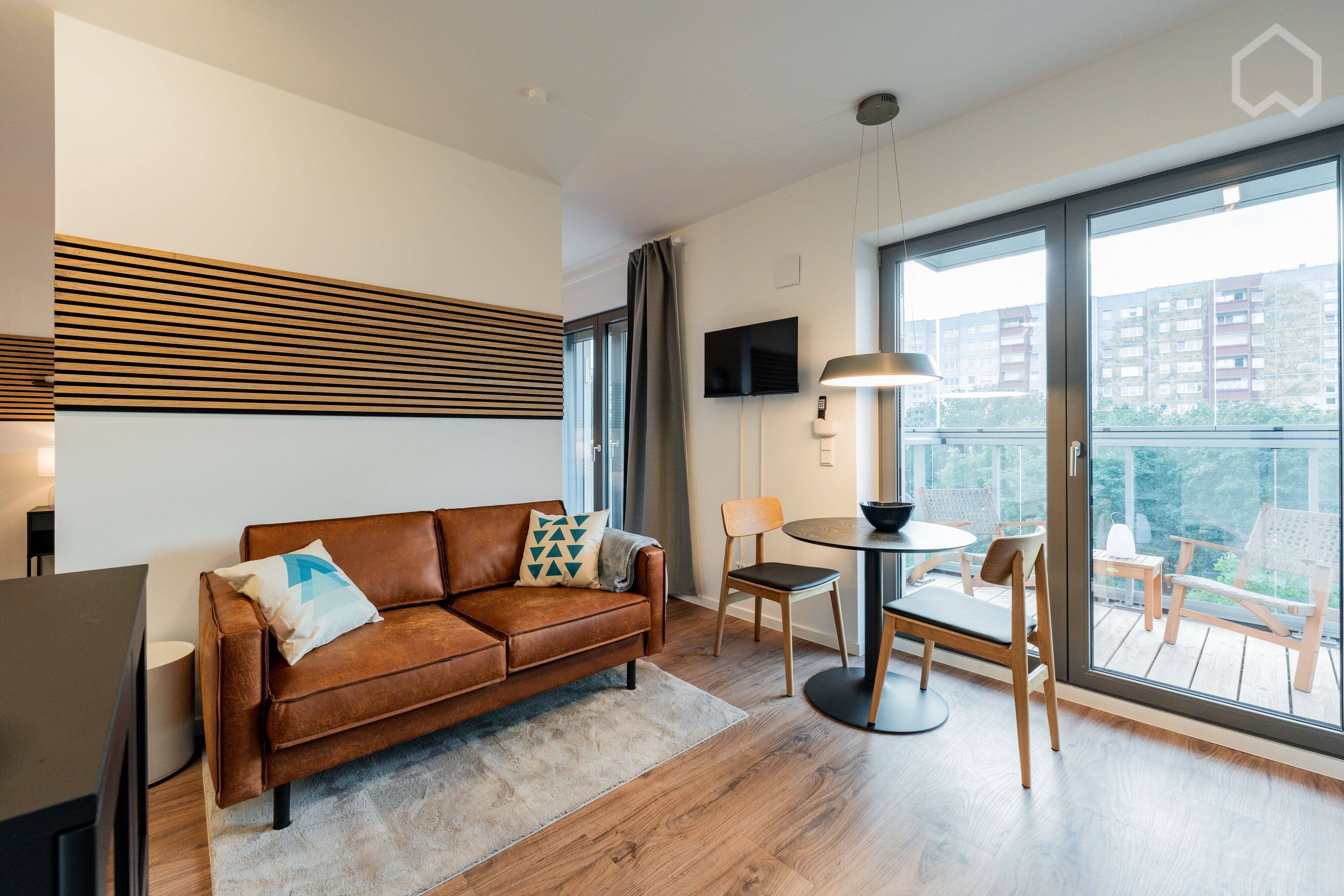 NEUBAU, VOLLSTÄNDIG NEUE Wohnung in der Nähe von Schloss Friedrichsfelde - Photo 1