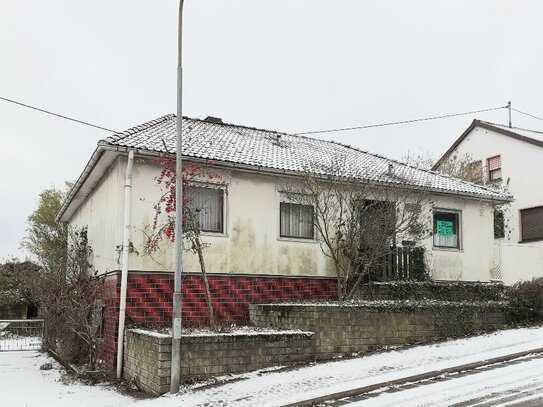 Freistehender Bungalow mit Terrasse, großem Garten und Garage (Okal Haus), in ruhiger Lage von Spiesen (Nähe Reitverein…