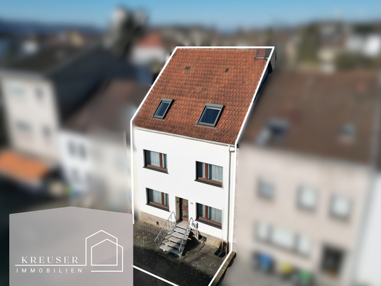 Einfamilienhaus mit Hof & Terrasse - Perfekt für kreative Handwerker!