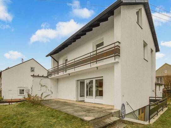 Handwerker aufgepasst! Einfamilienhaus mit großem Garten in begehrter Lage - Sofort frei!