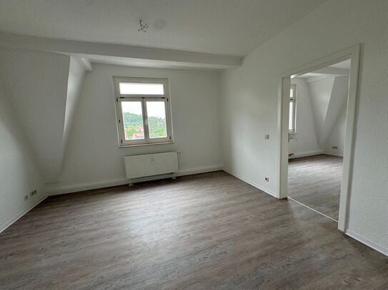 Frisch renovierte 3-Raum Wohnung, mit 79 m²