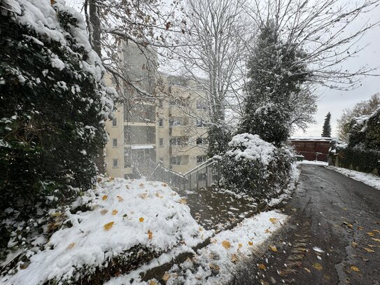 Zentrumsnahe Einzimmerwohnung in Freiburg-Wiehre, Aufzug, Bad mit Wanne, Balkon, derzeit vermietet