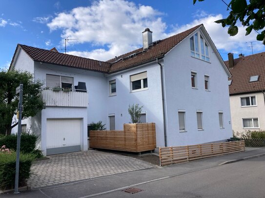 Schöne helle 1-Zimmer Dachgeschoßwohnung