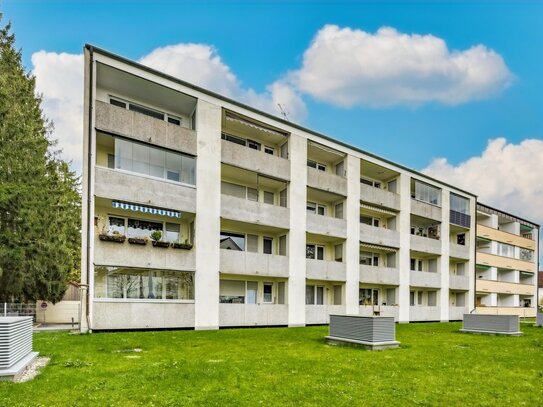 Großzügige 2,5 Zimmer Wohnung mit sonniger West-Loggia