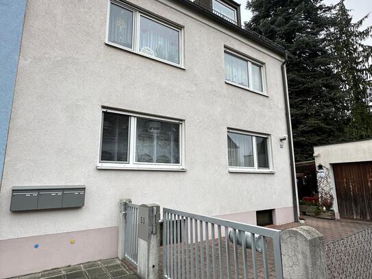 Gepflegte 3-Zi.Wohnung mit Garten in 3.-Fam. Haus