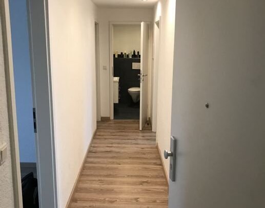 Sehr schöne renovierte Helle Wohnung in direkter UNI-Nähe optional mit Garage