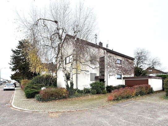 Schönes 3-Familienhaus mit tollem Garten und Garage * in Leimersheim