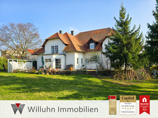 Weitläufiges Anwesen! Villa mit Einliegerwohnung, Kamin, 4 Garagen, Energie B