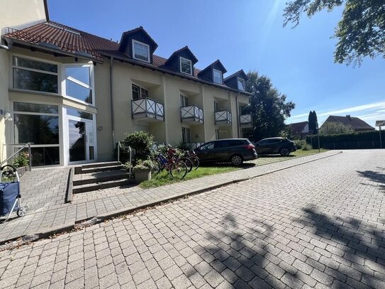 Idyllisch gelegene Apartment-Eigentumswohnung - vermietet, voll möbliert, Balkon