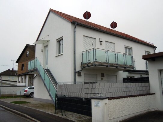 Wettstetten, gemütliche, kleine 2-Zimmer-Wohnung, 34m², EBK, Westbalkon, Stellplatz, Kellerabteil