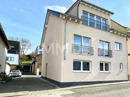 ** Exklusives und stilvolles Wohnen - Einfamilienhaus mit ELW **