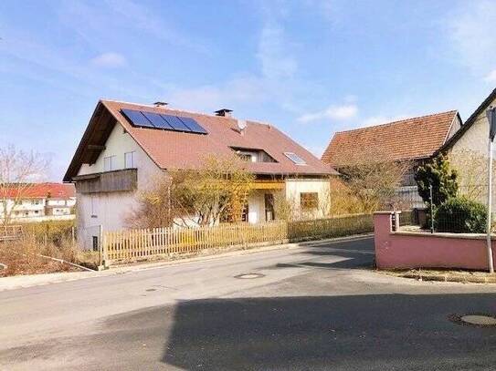Ländlicher Wohntraum mit Potenzial - Großzügiges ZFH mit Scheune, Garten in Seubersdorf-Batzhausen