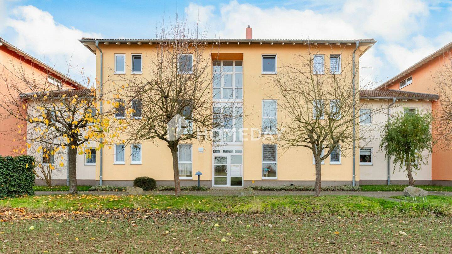 Immobilie in Brandis - Lichtdurchflutetes Wohnglück: großzügige Dachgeschoss-Oase mit Süd-Loggia und Stellplatz - Bild 0