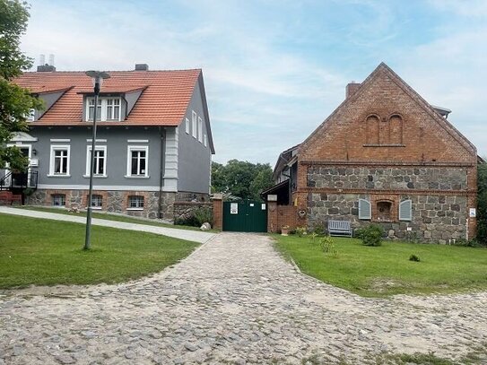 Natur pur: Helle 3-Zimmer Maisonette mit Seeblick