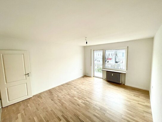 Neu renov. 3 Zi Wohnung mit sonnigem Balkon direkt am Ostpark