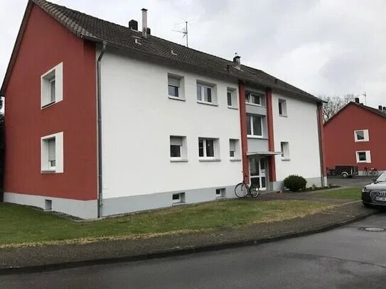 Modernisierte 2-Zimmer-Erdgeschosswohnung mit Balkon