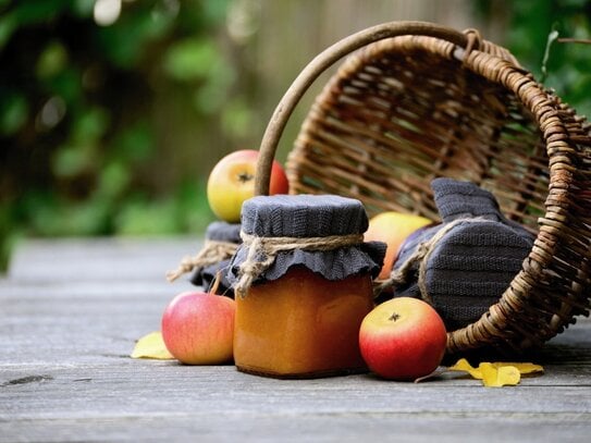 Herbstzauber auf der eigenen Terrasse! Schlüsselfertige Häuser von Bien-Zenker!