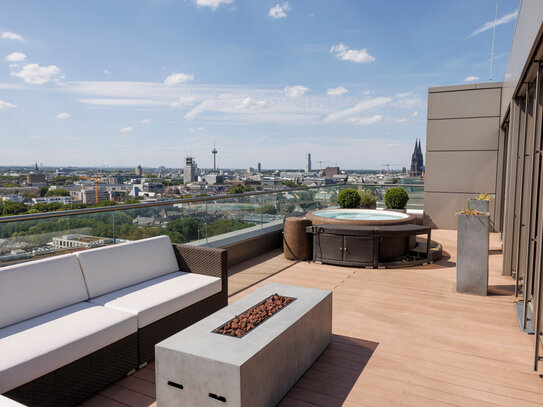 Das Beste was Köln zu bieten hat: Luxuriöses Penthouse in einem der Kölner Wahrzeichen