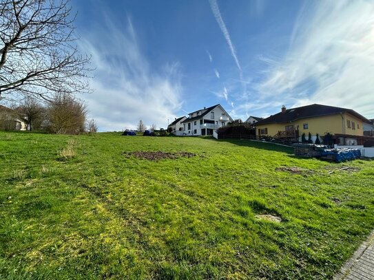 Familienzeit! Sonniges Grundstück in Münzesheim