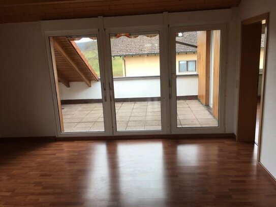 Wutöschingen - geräumige 2 Zimmerwohnung mit Dachterrasse