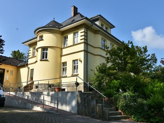 Jugendstil-Villa mit Charme und großem Garten