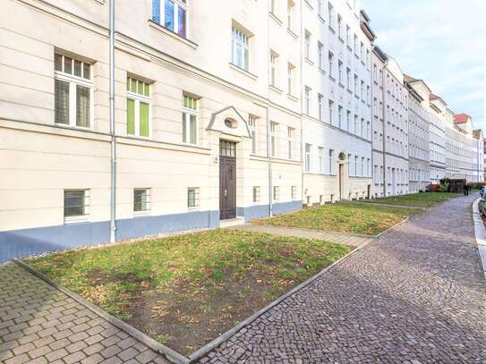 saniert I 2 Zimmer I Einbauküche I Balkon I Tageslichtbad mit Wanne