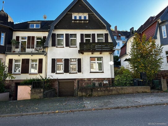 Historische Doppelhaushälfte mit Grundstück und Garage Nähe Stadtzentrum in St. Arnual