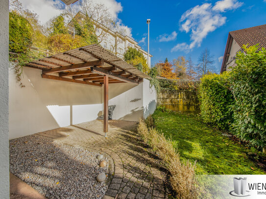 -360 Grad Tour- ETW mit Terrasse und eigenem direkten Gartengrundstück, Tiefgaragenstellplatz, TOP Lage