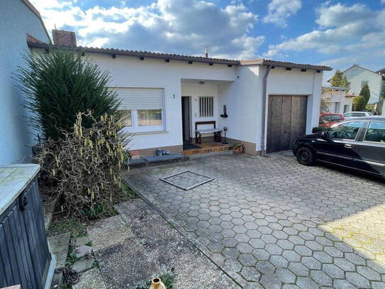 Reihenmittelhaus in Dittelbrunn mit ruhiger Lage