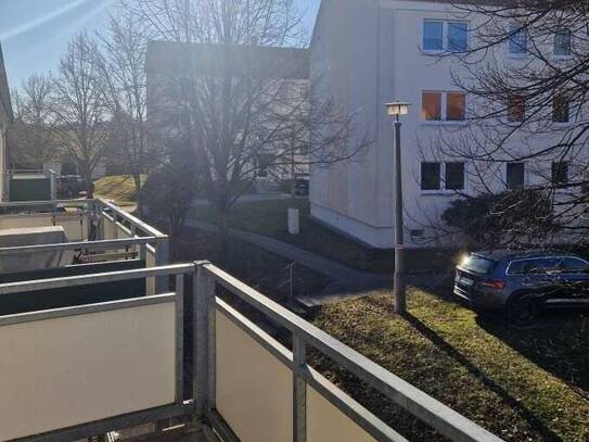 Ideale Familien-Wohlfühlwohnung mit Balkon in ruhiger und grüner Umgebung!
