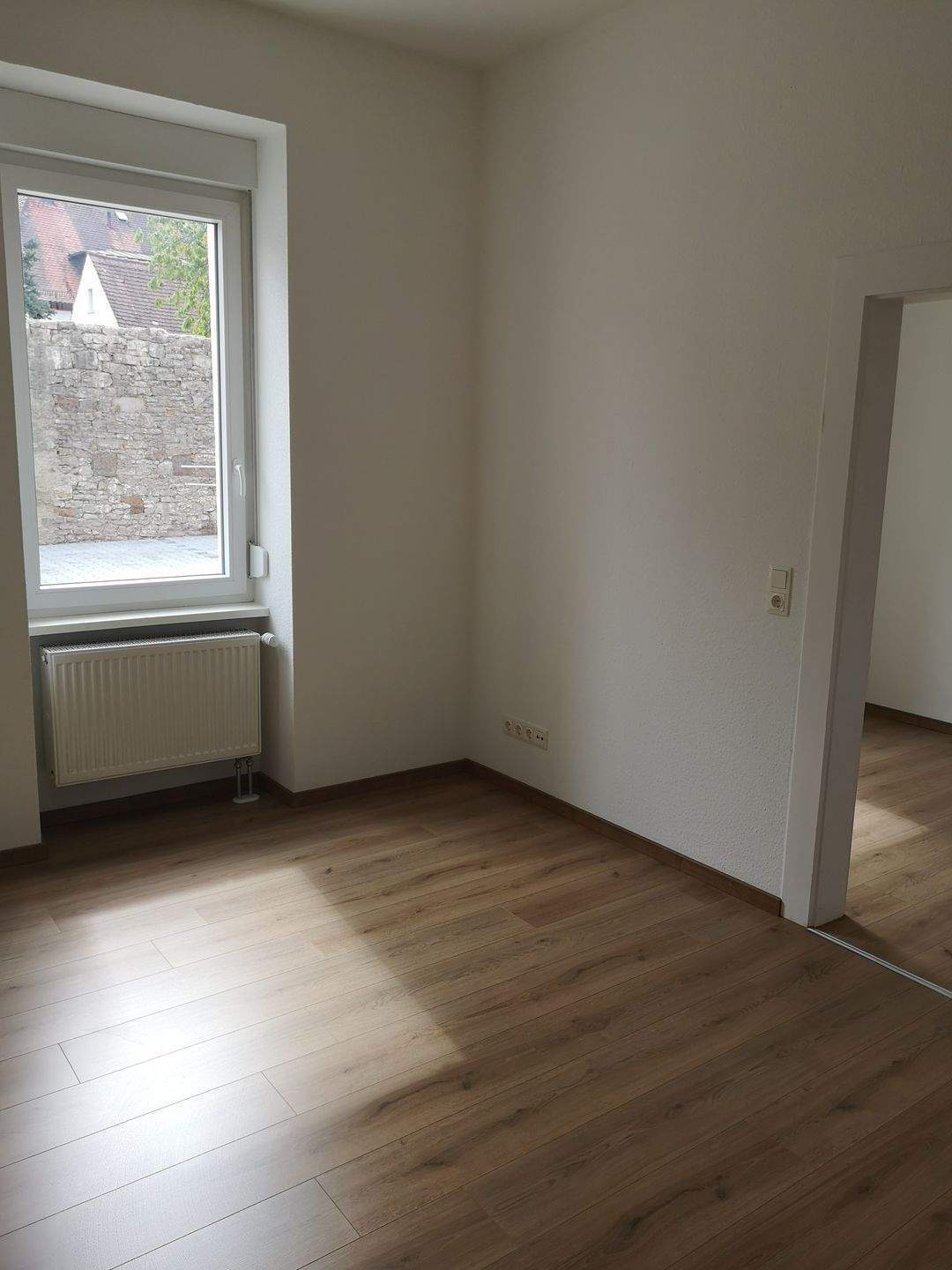                                                               Top sanierte 2 Zimmer Wohnung mit großer Terrasse im Frauenland                                                       in Keesburg (Würzburg)