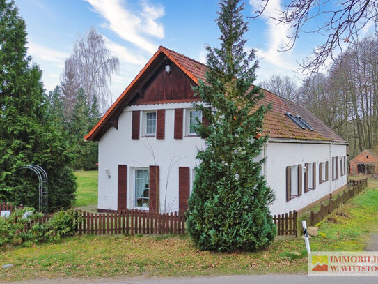 RESERVIERT -Einziehen und Wohlfühlen Gemütliches Bauernhaus in ruhiger Lage