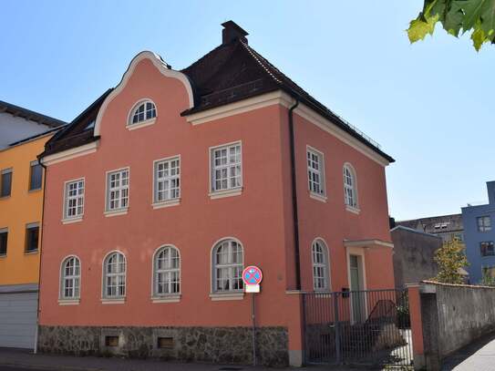 Großzügiges Einfamilienhaus in Weidner Stadtlage