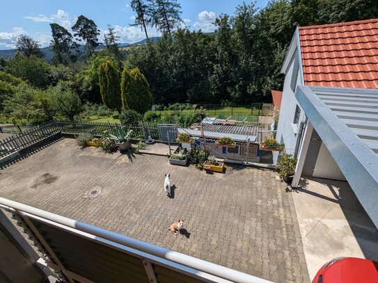 * Die Natur immer im Blick * - Großzügige 4 Zimmerwohnung in Pfaffenrot