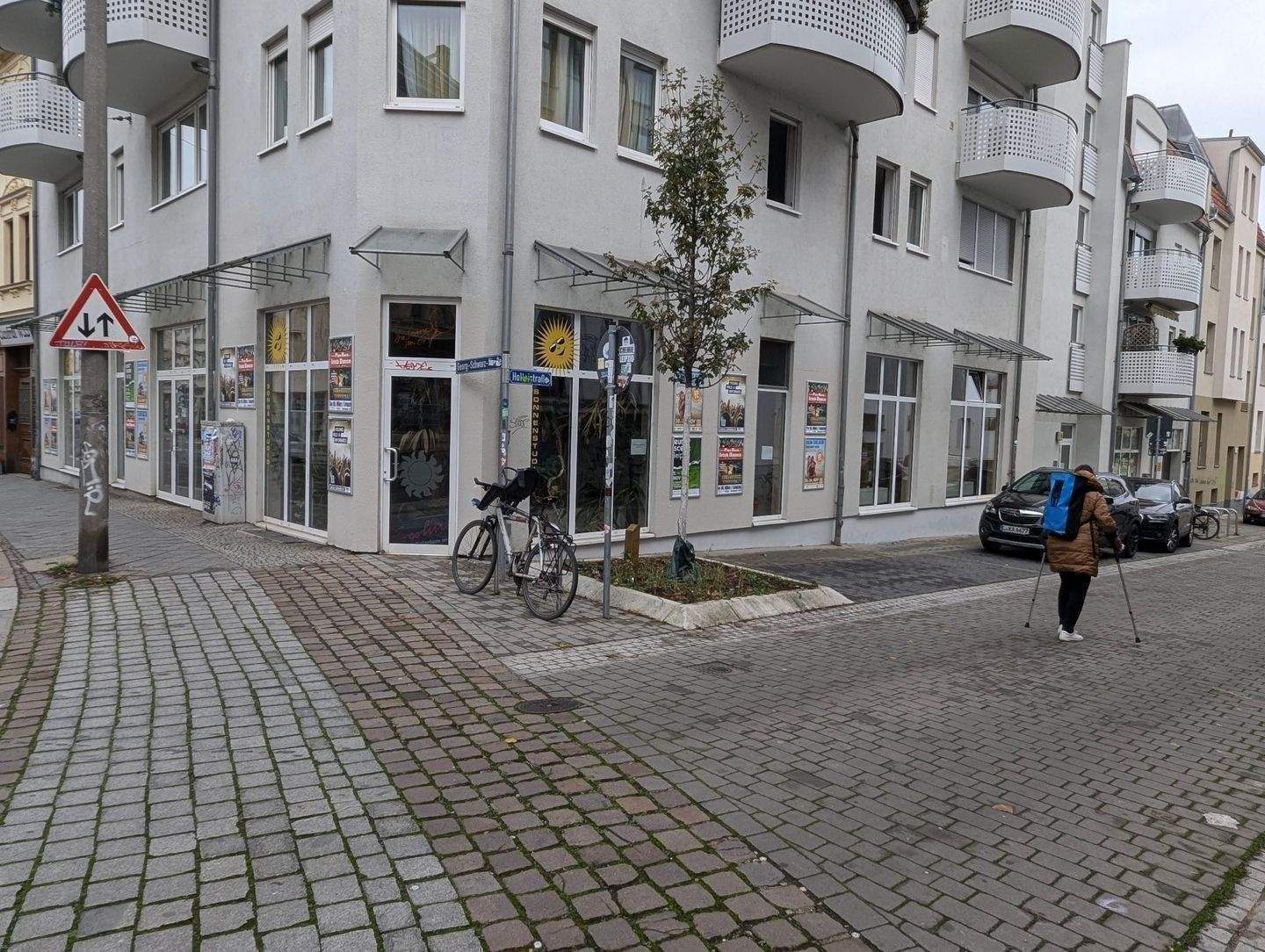 Danach haben Sie lange gesucht-Gutes Renditeobjekt -Georg-Schwarz-Straße-Sonnenstudio seit ca. 25 Jahren- Mietvertrag bis 2046-Indexklausel 10%