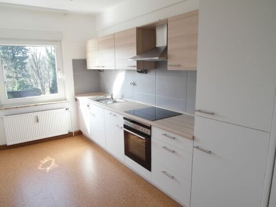 Bochum Weitmar Natorpstr, bezugsfertige Wohnung, moderne Einbauküche, Korkparkett