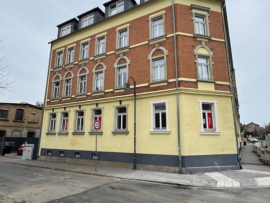 Lichtdurchflutete Dachgeschosswohnung mit Balkon