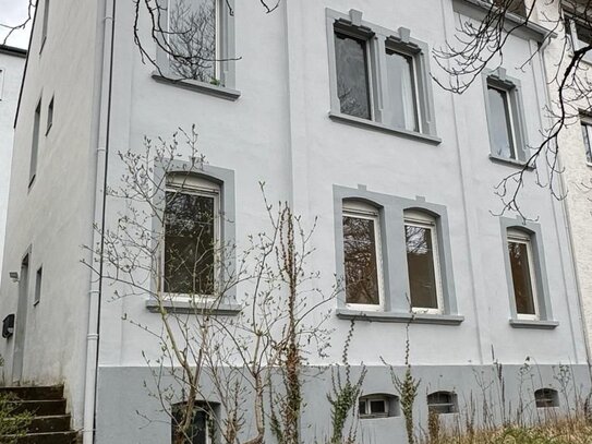 Schöne 3 ZKB Wohnung im DG