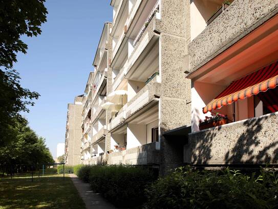 Perfekt ... Drei - Raum - Wohnung in der 1. Etage!