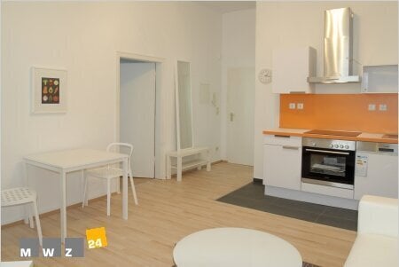 Komplett Möbliert/Furnished Accommodation in: Derendorf. Helles 2 Zimmer Apartment in der 2. Etage