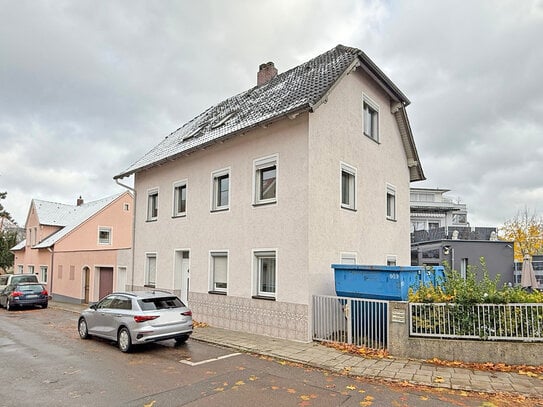 Mehrgenerationenhaus mit 9 Zimmern im Zentrum