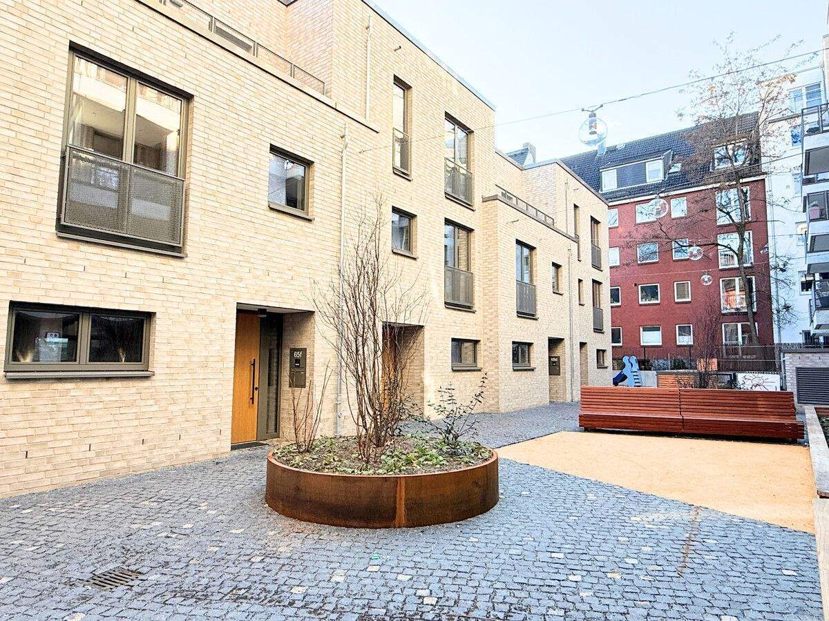 Exklusives Neubau-Stadthaus mit 4 Zimmern in begehrter Innenhof-Lage der Sternschanze - Wentzel Dr.