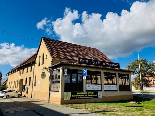 Solides 3-Sterne Standard Hotel inkl. gepflegter Gastronomie mitten in Jessen (komplett ausgestattet)