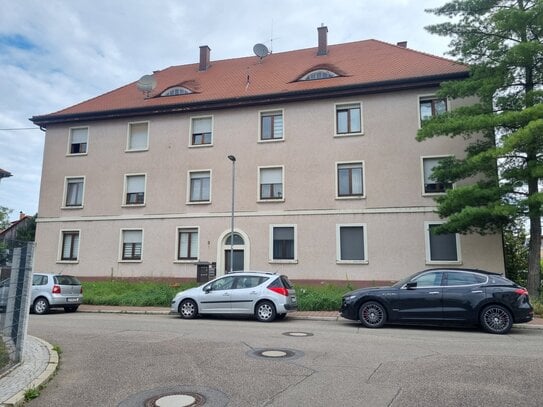 Gut geschnittene 4-Zimmerwohnung, zentral in Neuenburg